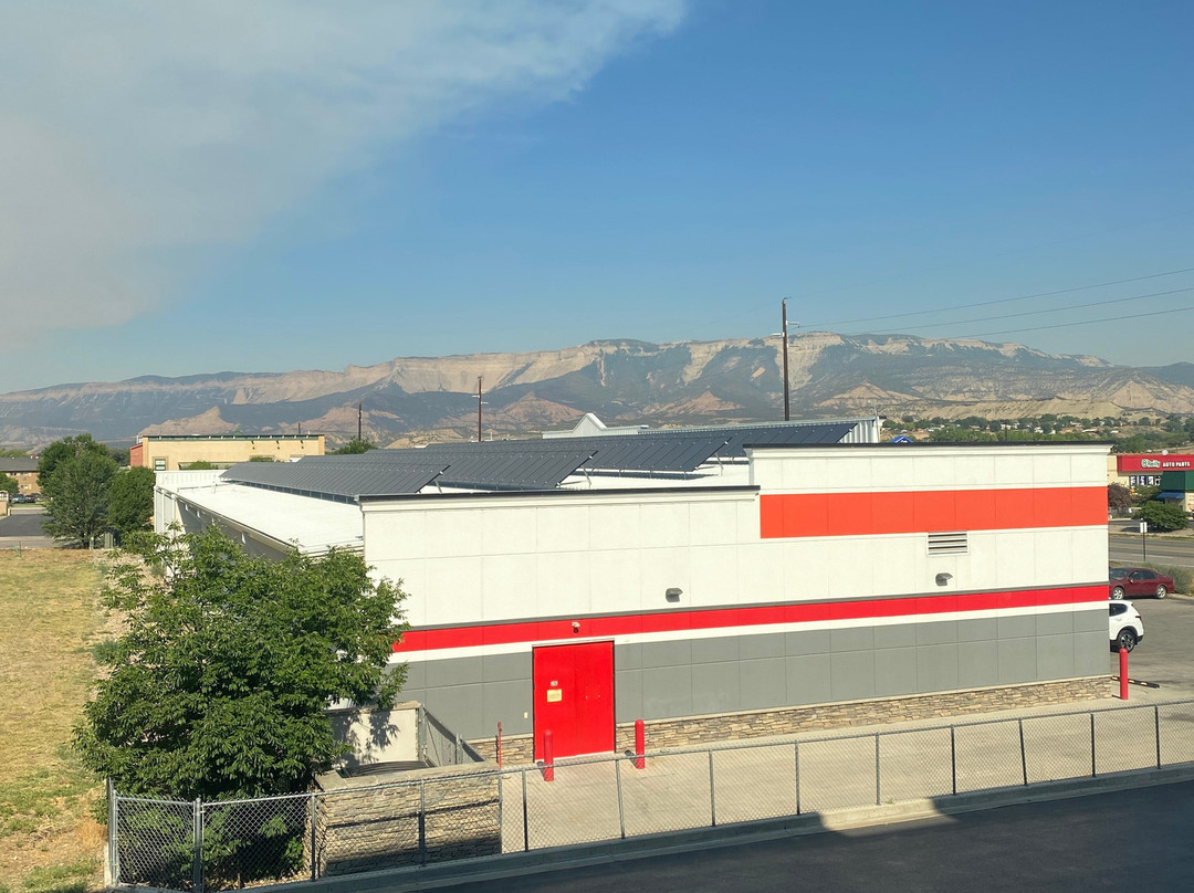 莱福希尔顿恒庭旅馆&套房酒店主图