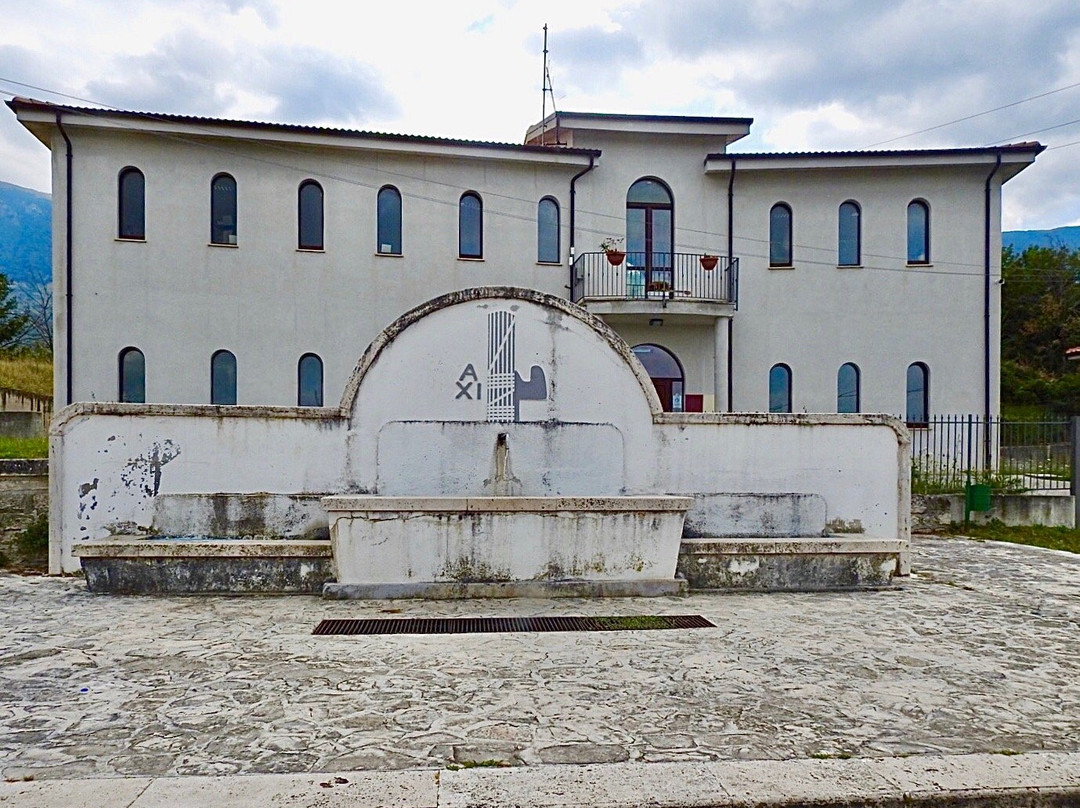 Fontana littoria-Salle必去景点