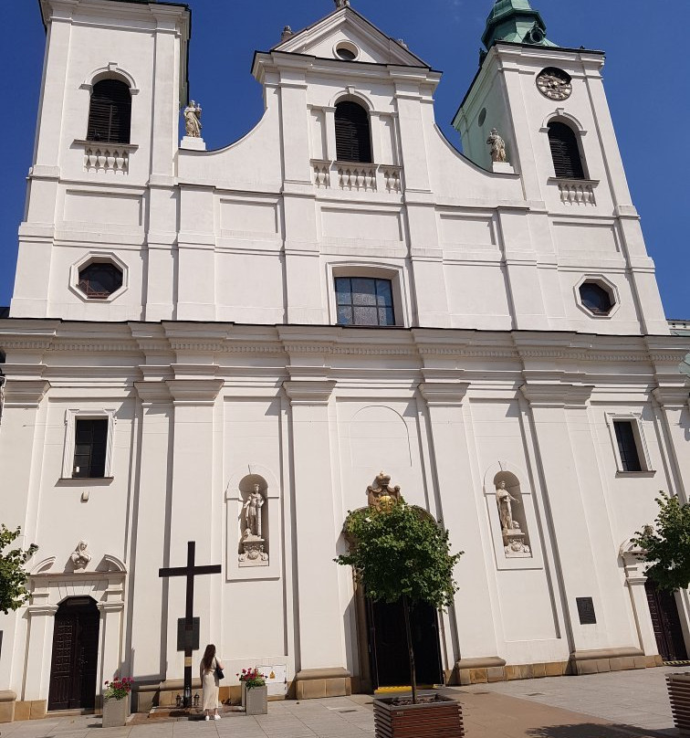 Church of the Holy Cross景点图片