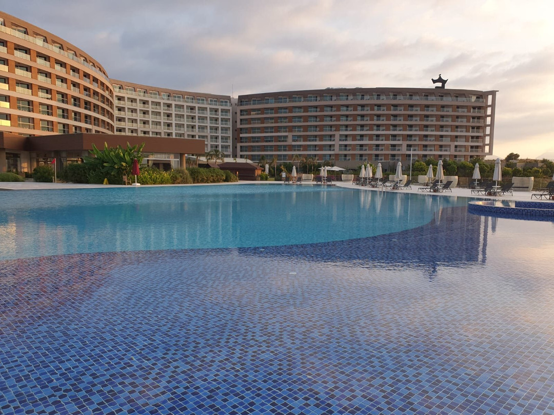 Elexus Hotel & Resort & Spa主图