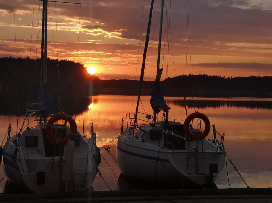 Marina Wdzydzki Kąt-Wiele必去景点