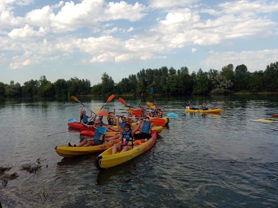 Club de Canoe-kayak USTCK-Tonneins必去景点