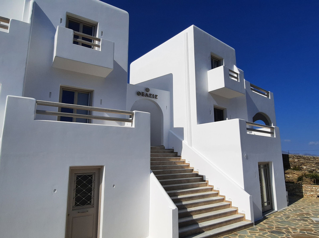 Theasis Luxury Suites主图