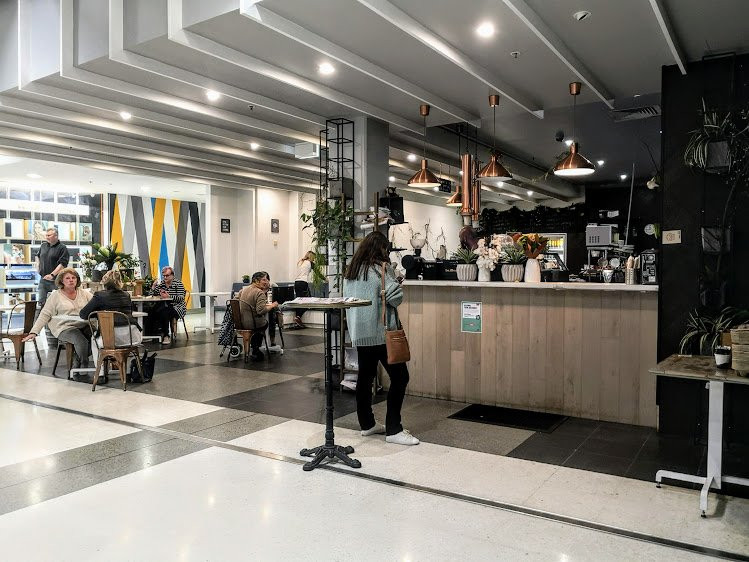 Belrose Super Centre景点图片