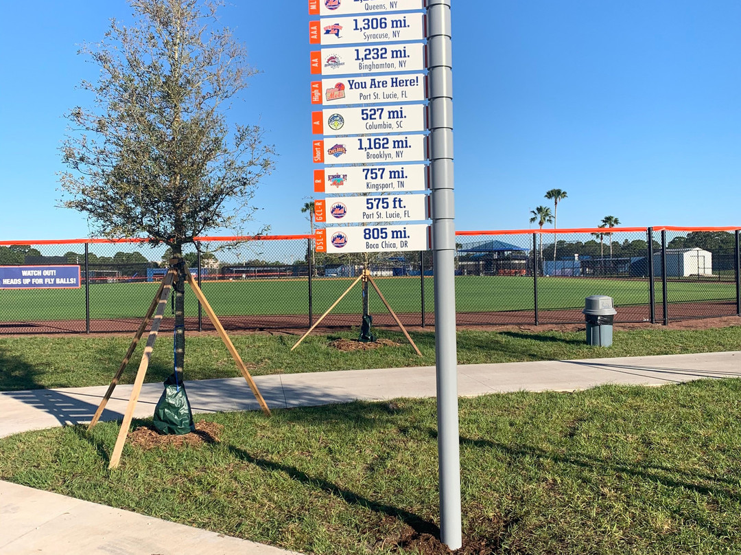 Clover Park-圣露西港必去景点