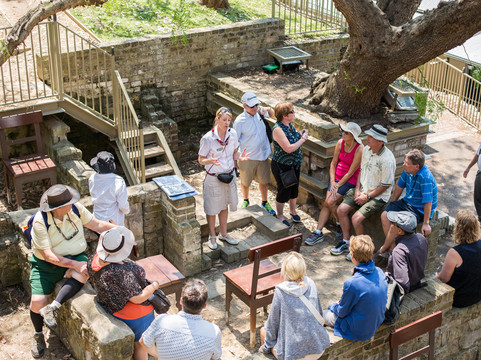 岩石徒步旅行-悉尼必去景点