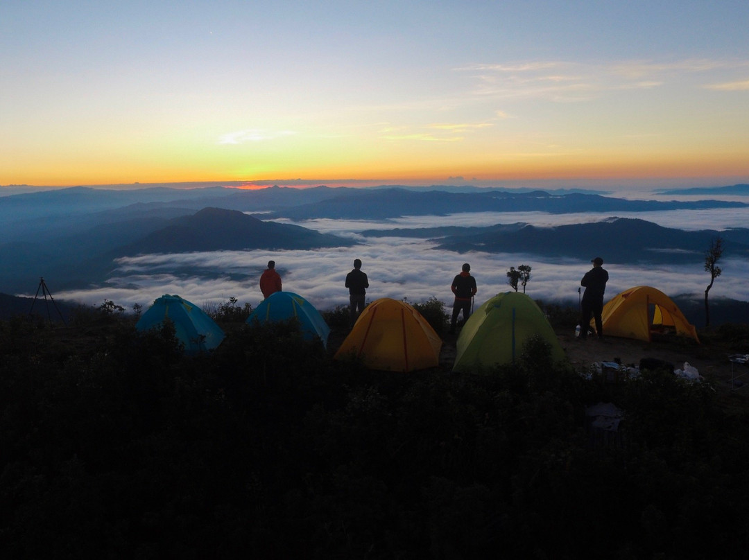 Mogok Trek