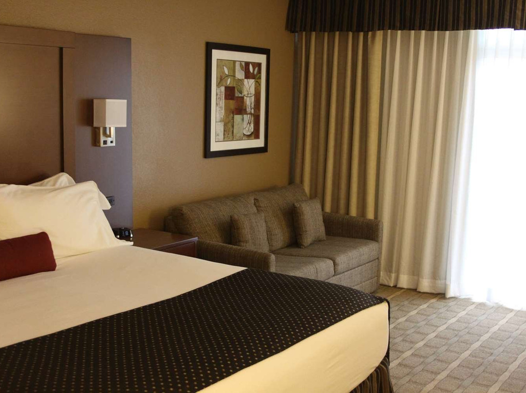 华沙温德姆花园酒店主图