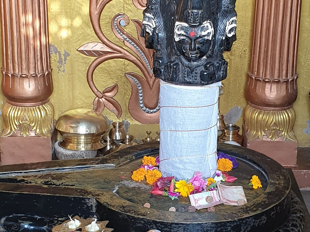 Kailashnath Mahadev Statue-巴克塔布必去景点