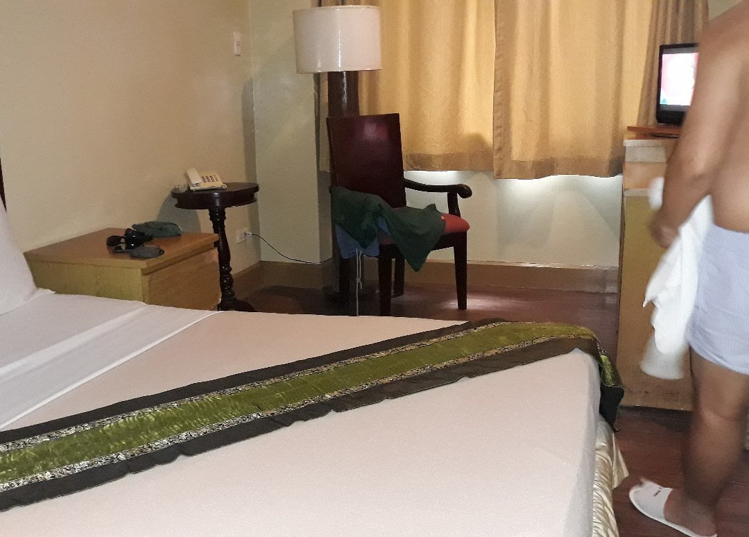 Holiday Park Hotel主图