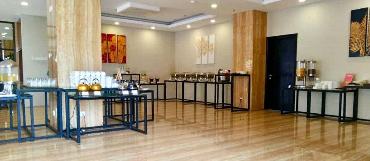 Verse Hotel Cirebon-餐饮