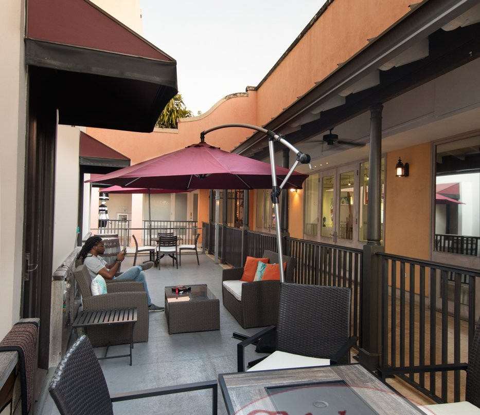 Limegrove Lifestyle Centre-Holetown必去景点