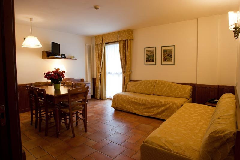 格兰德别墅酒店主图