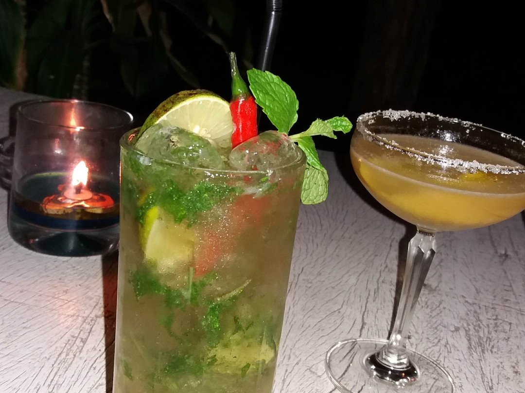 Ah Chong Beach Bar Cafe景点图片