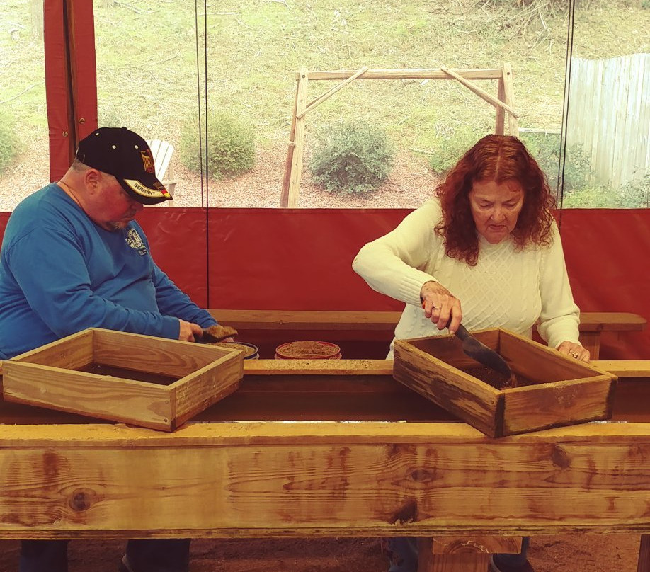 Dukes Creek Gold & Ruby Mines-海伦必去景点