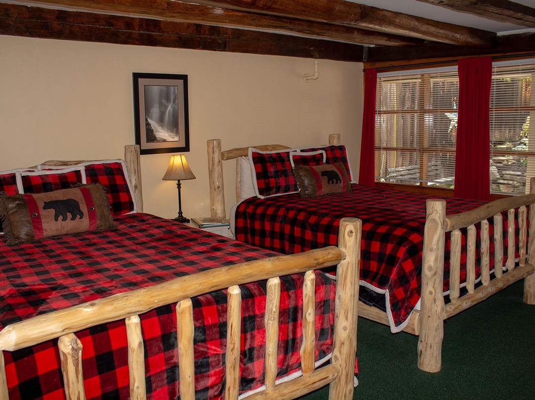 Whitneys Inn at Black Mountain主图