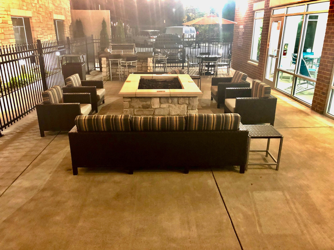 TownePlace Suites Louisville North主图