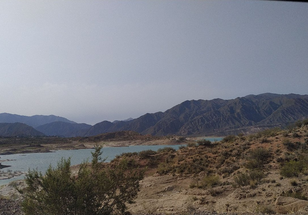 Embalse de Potrerillos景点图片