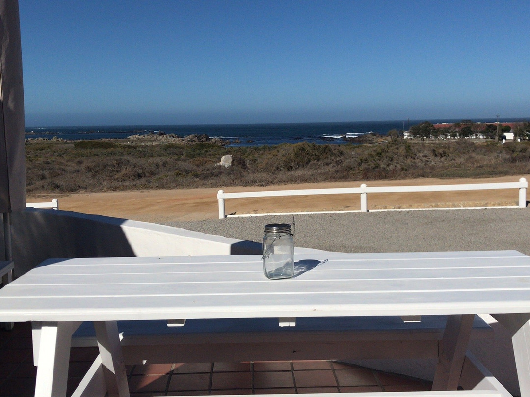 Abalone Guest House主图