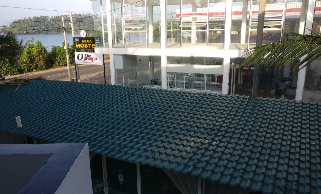 塞雷妮蒂度假酒店主图