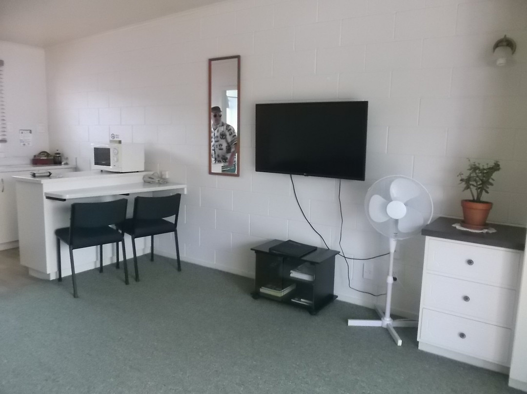 Colonial Court Motel主图