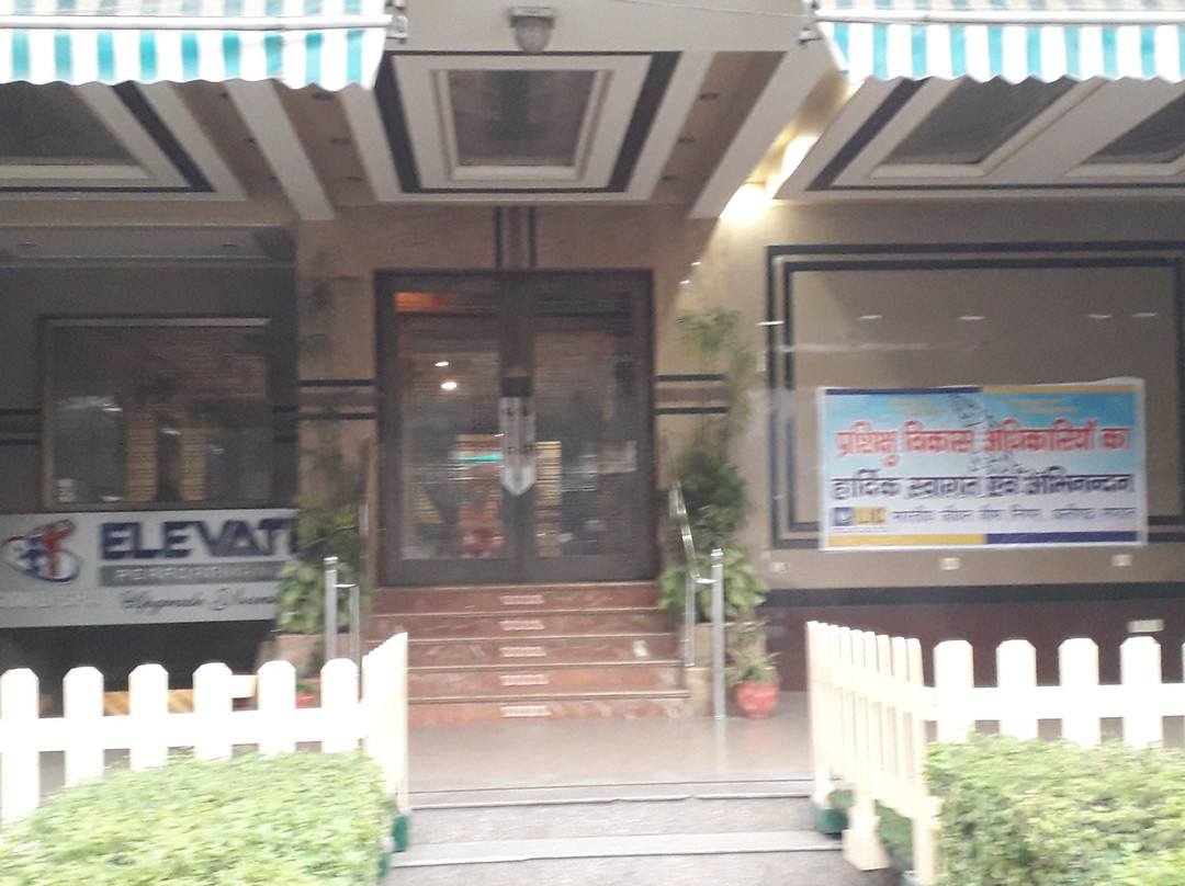 Hotel Melrose Inn主图