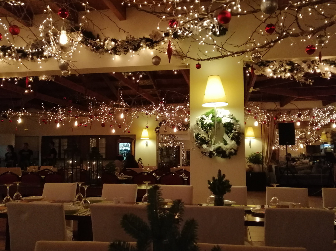 Crystal Mountain Hotel主图