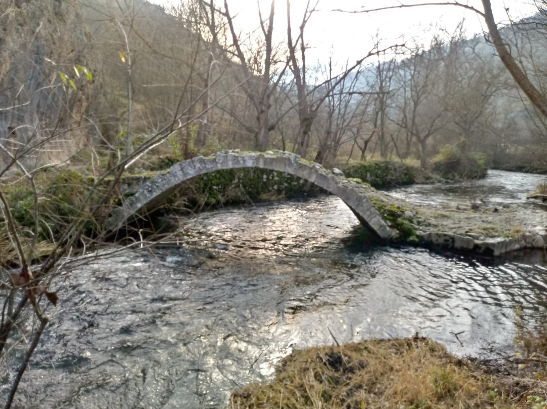 Borgo di Pagliare di Tione-Tione degli Abruzzi必去景点