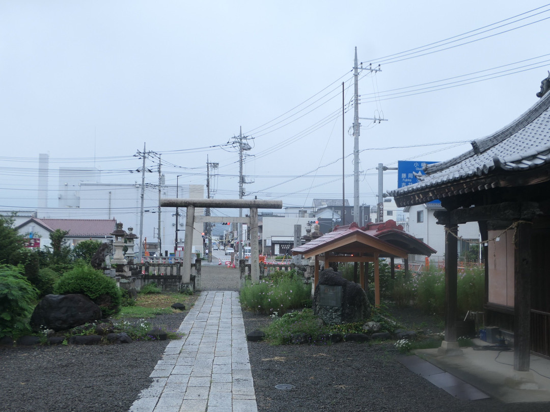 Tomioka Suwa Shrine景点图片