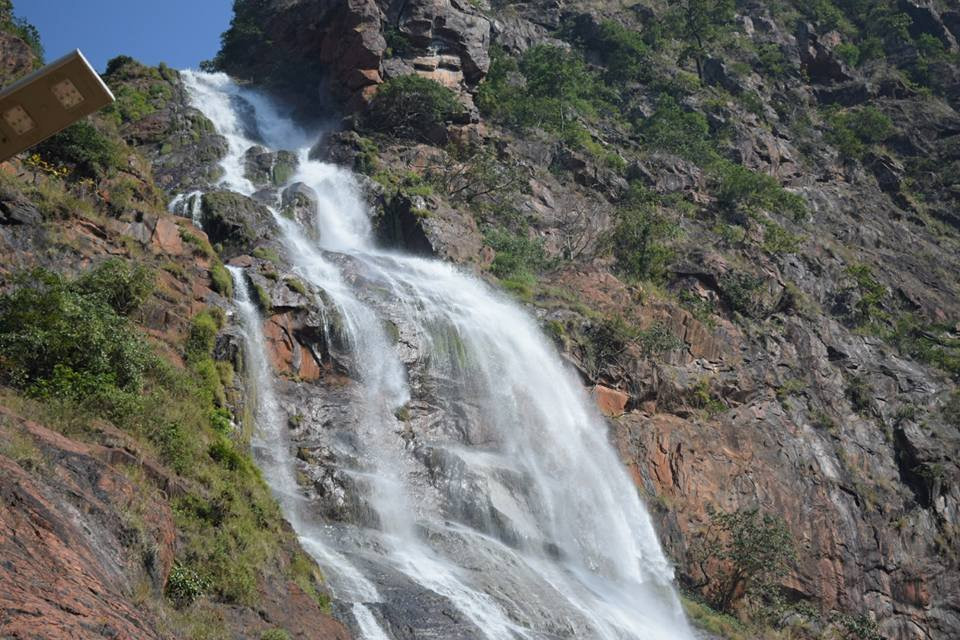 Khandadhar Waterfalls景点图片