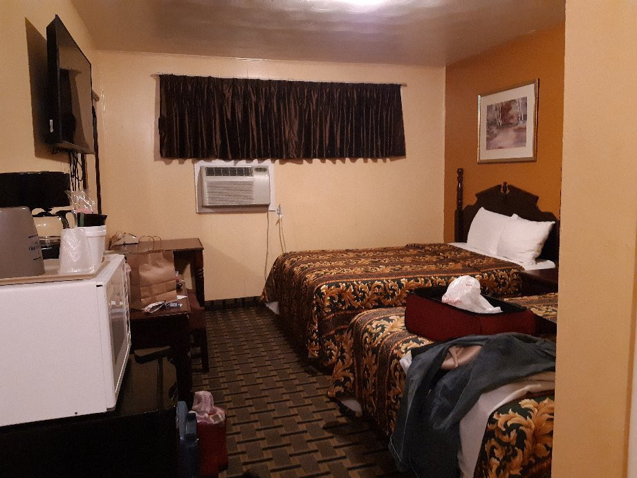Economy Inn