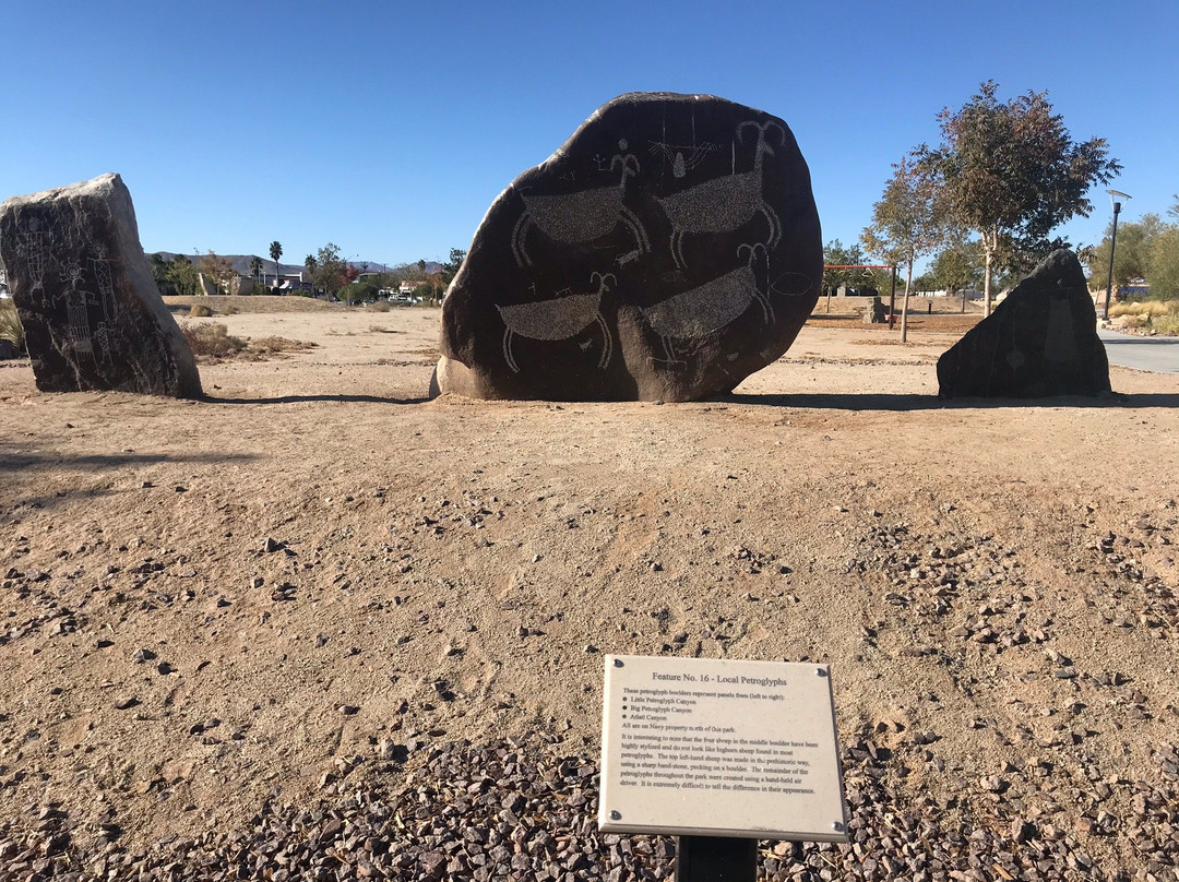 Petroglyph Park-里奇克莱斯特必去景点
