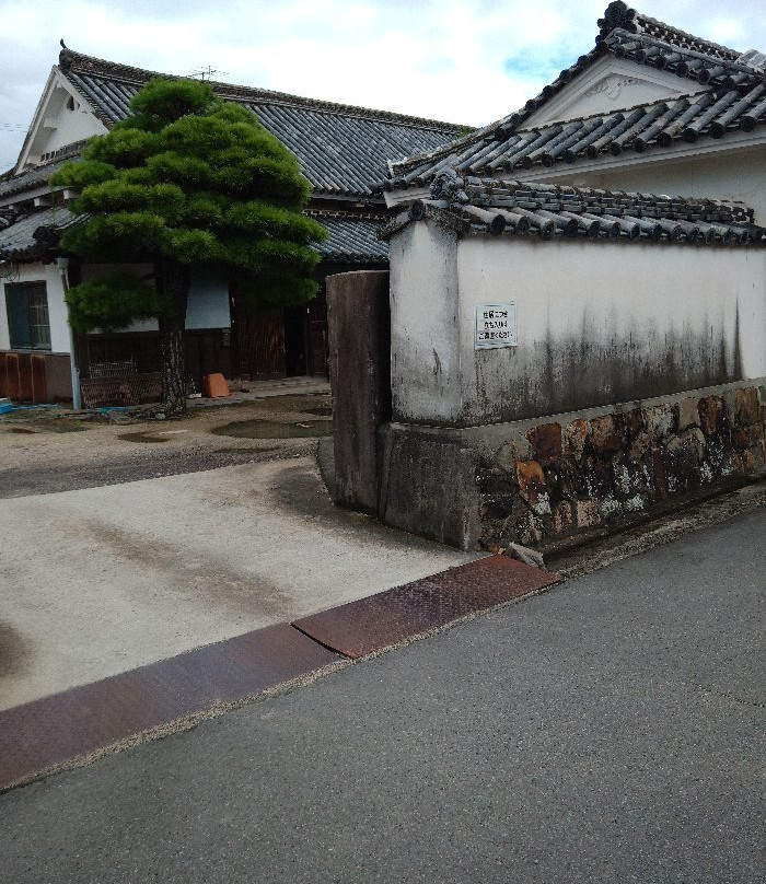 Kusakake Jutaku Nagaya Gate景点图片