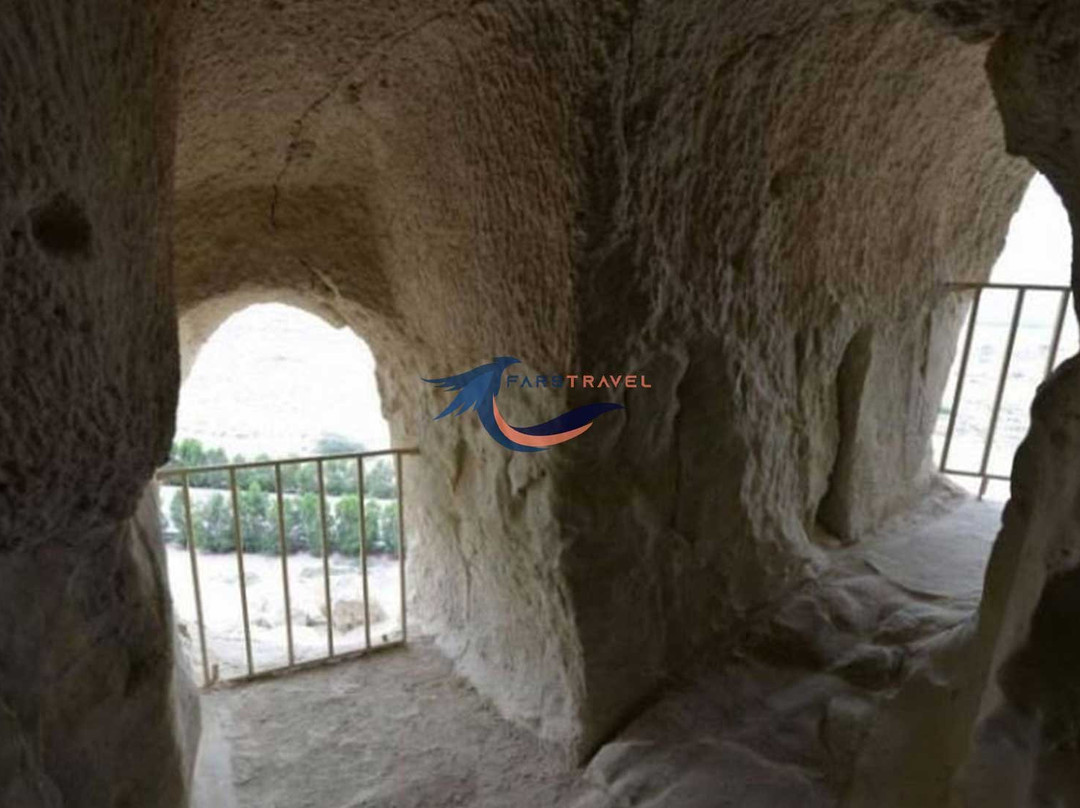 Kharbas Caves景点图片