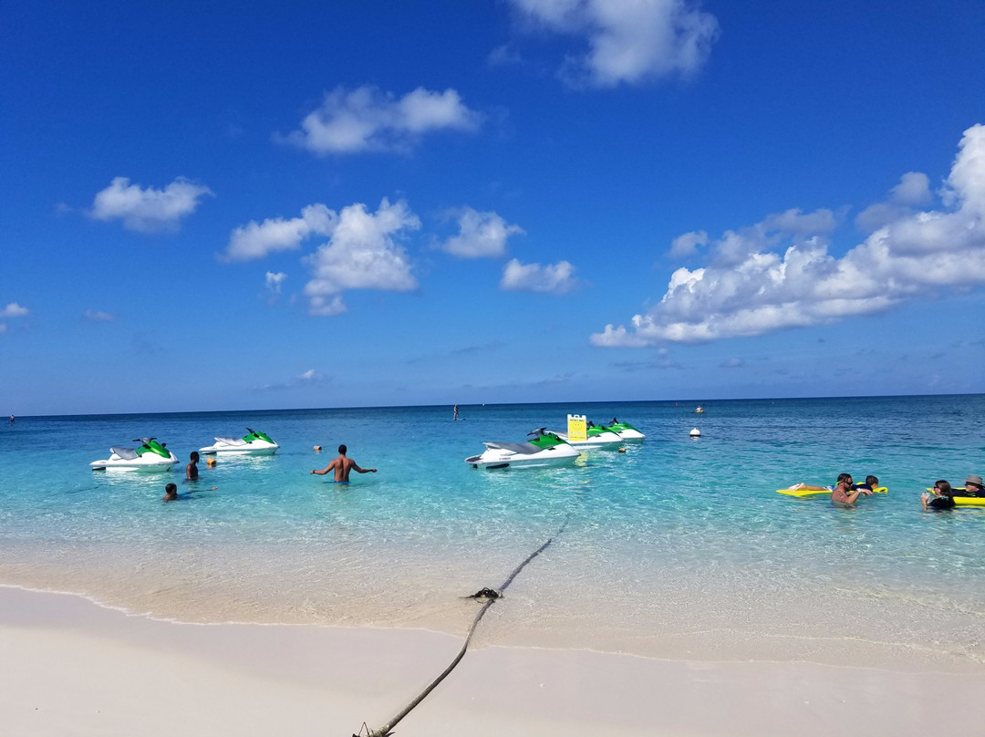 Salt Watersports Cayman-七哩滩必去景点