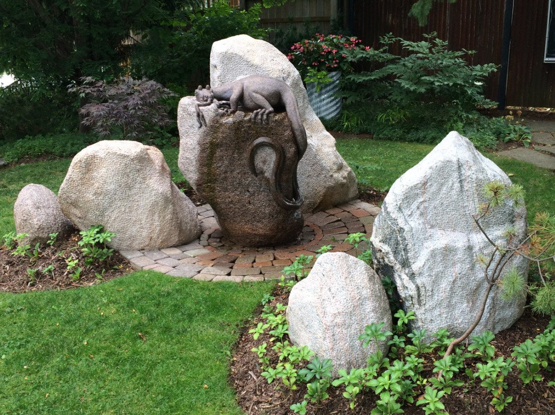 Walt Rickli Interactive Sculpture Garden景点图片