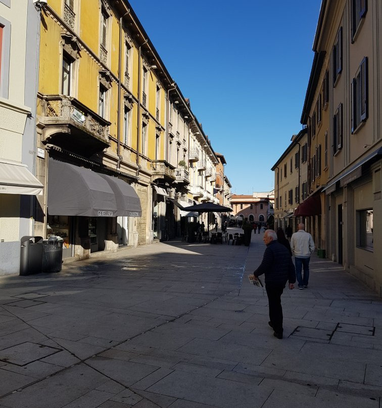 Piazza San Magno景点图片