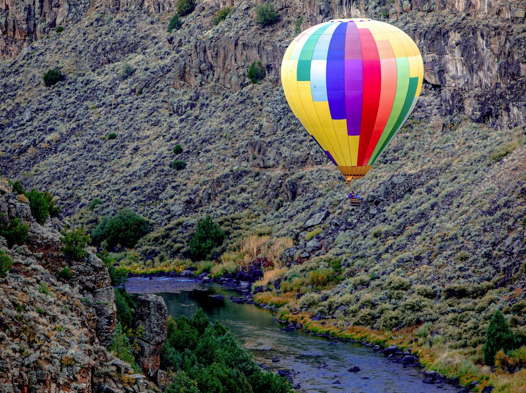 Pueblo Balloons景点图片