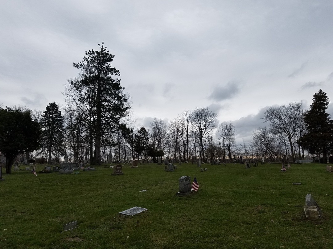 Soop Cemetery景点图片