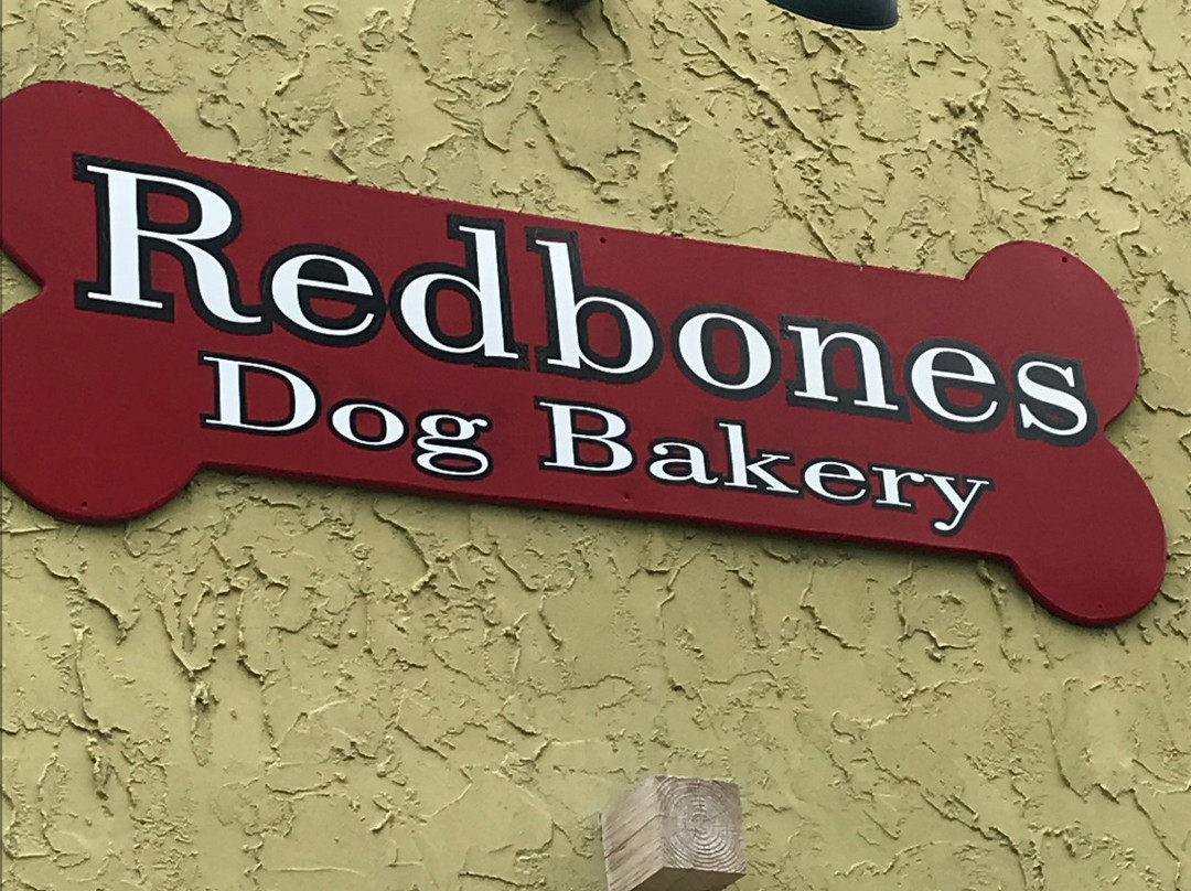 Redbones Dog Bakery And Boutique-费尔南迪纳岛必去景点