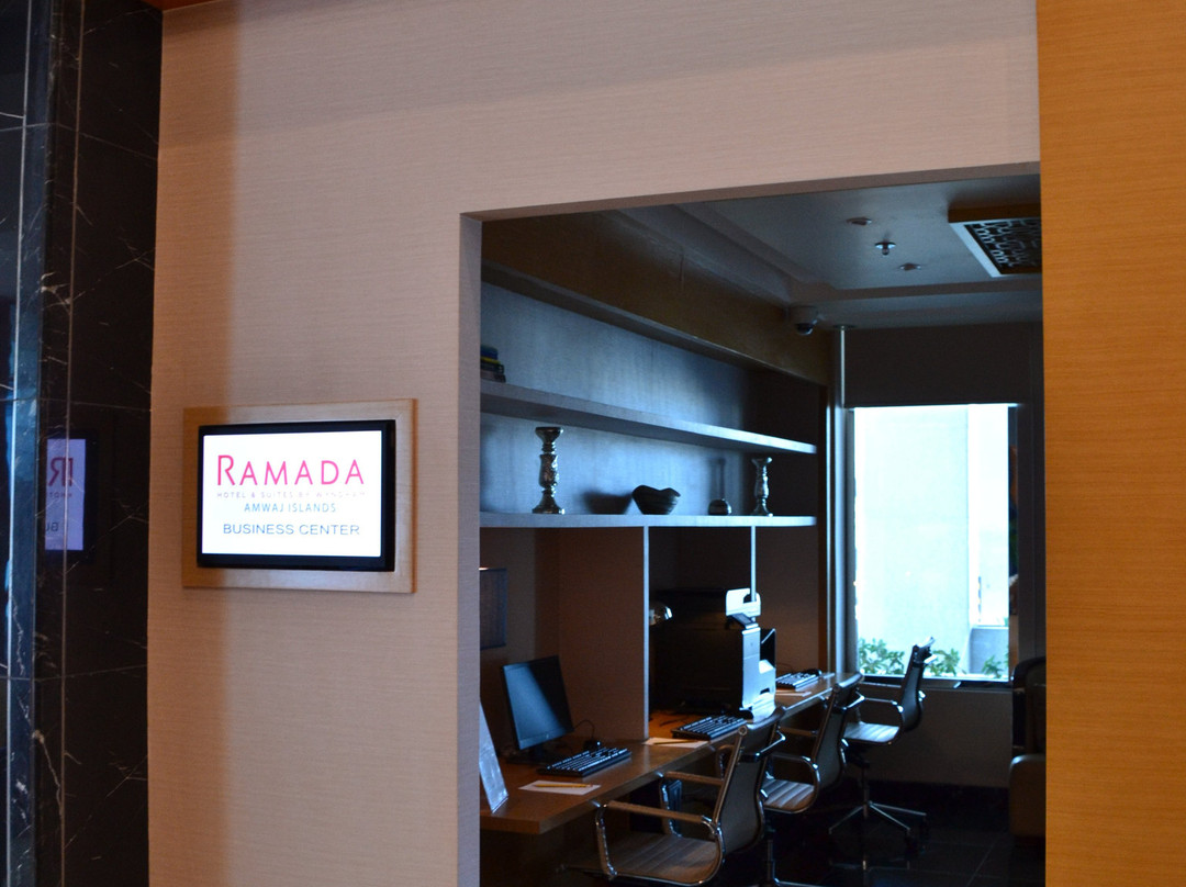 Ramada Hotel & Suites by Wyndham Amwaj Islands Manama主图