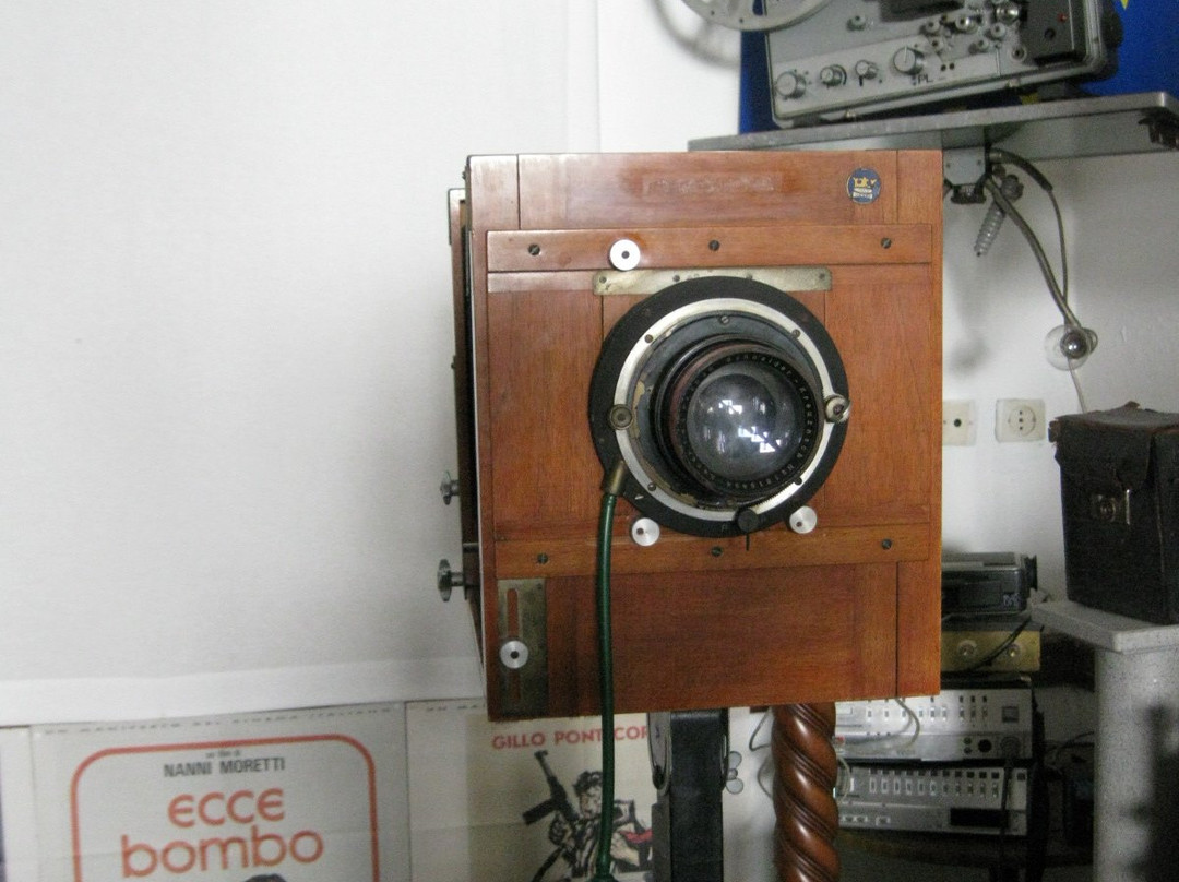 Piccolo Museo Storico delle Macchine per la Fotografia e Cinematografia-Prato Carnico必去景点