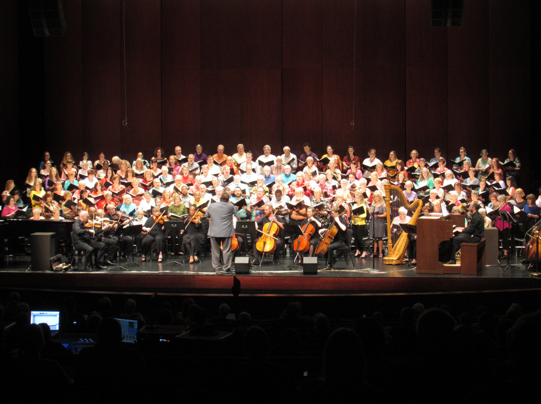 Ford Community & Performing Arts Center景点图片