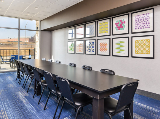 Holiday Inn Express & Suites Lee's Summit - Kansas City By IHG主图