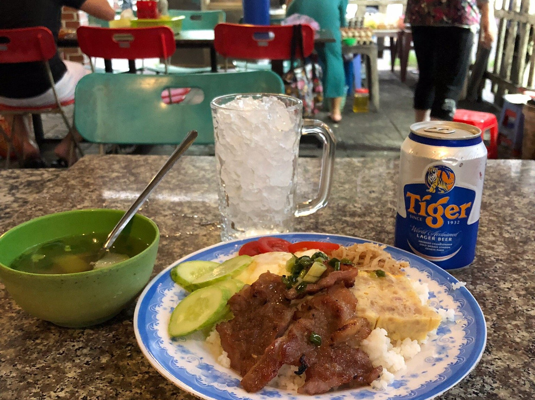 Tay Do Night Market-芹苴必去景点