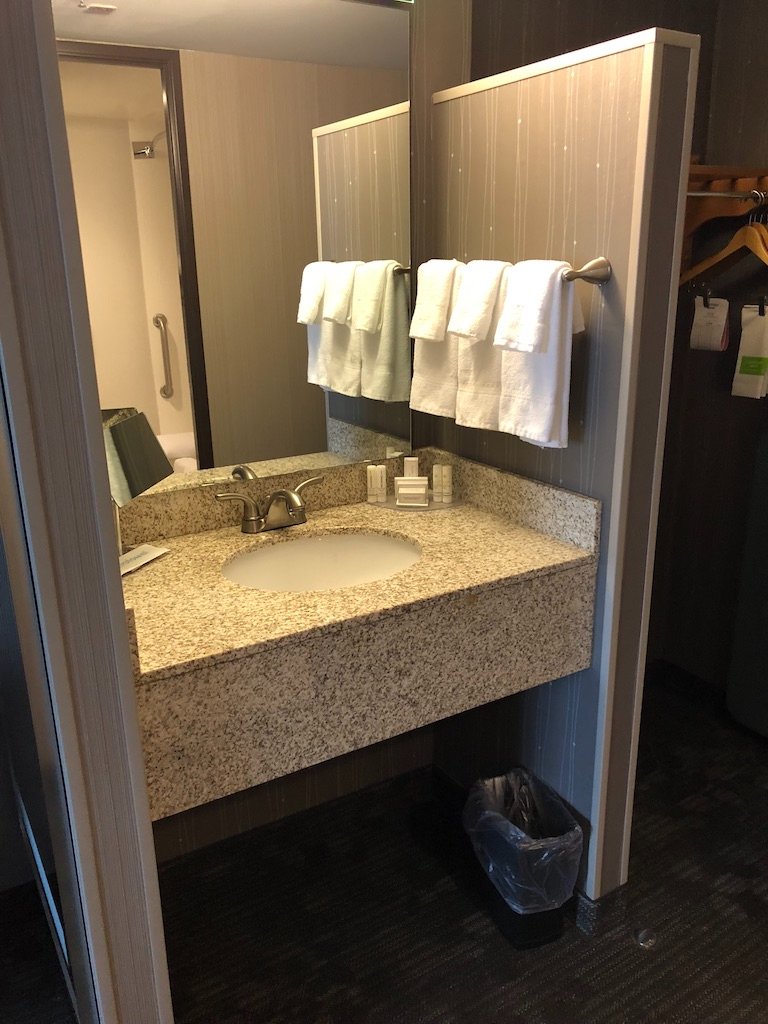 Courtyard by Marriott Portland Airport-浴室