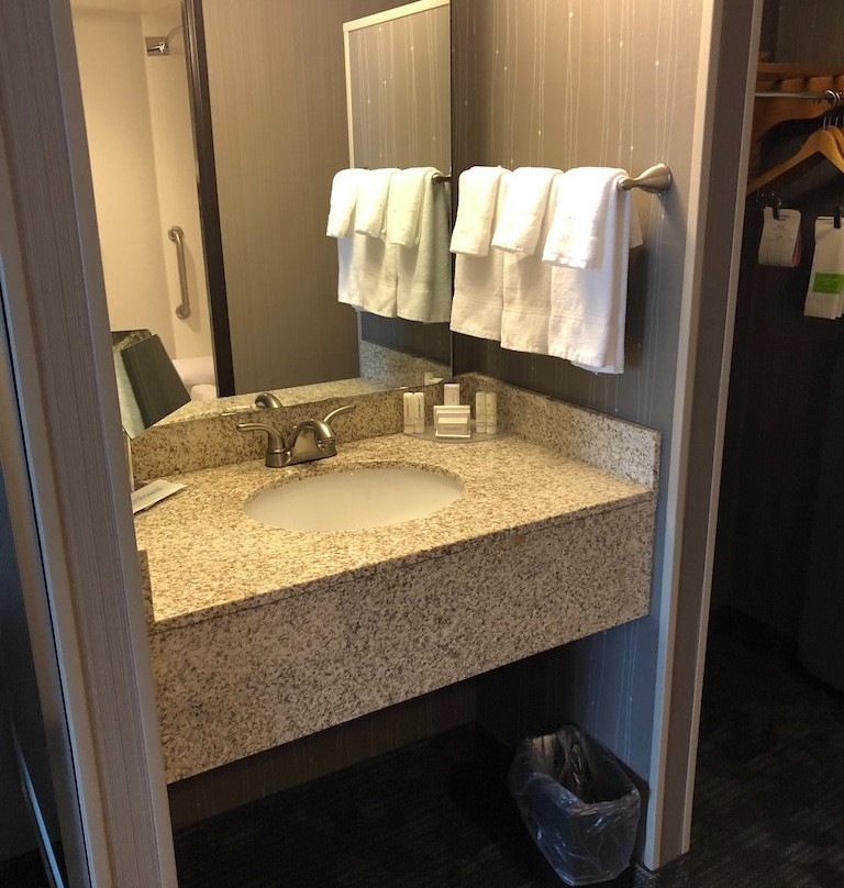 Courtyard by Marriott Portland Airport主图