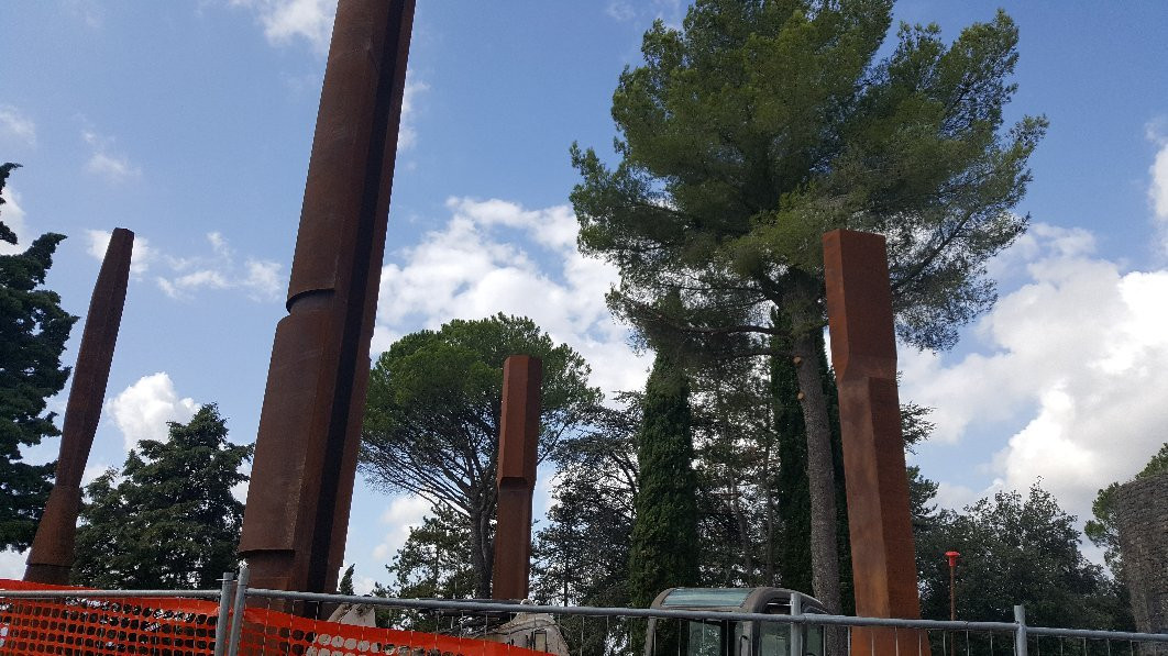 Parco Della Rocca-托迪必去景点