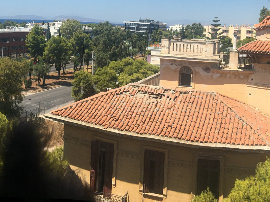 艾曼狄纳酒店主图