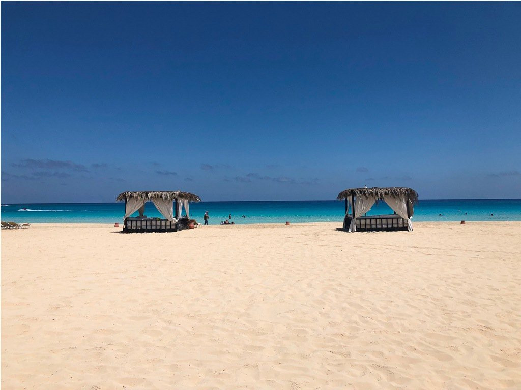 JAZ Elite Crystal, Almaza Bay主图